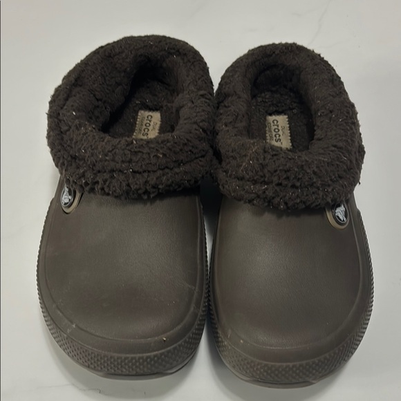 Crocs Brown Fuzzy Lined Clogs - Picture 1 of 5